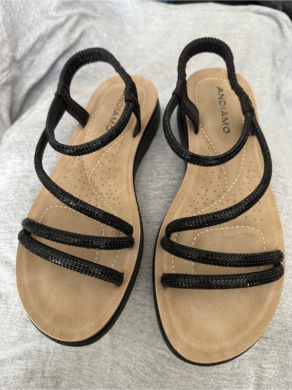 NWOT 8W Andiamo black rhinestone/stretch slingback sandals Wide Width